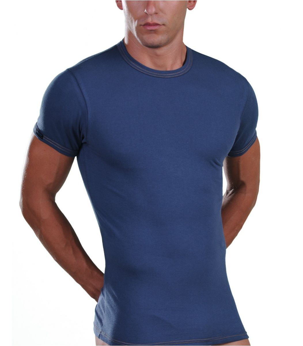 T-shirt jeans