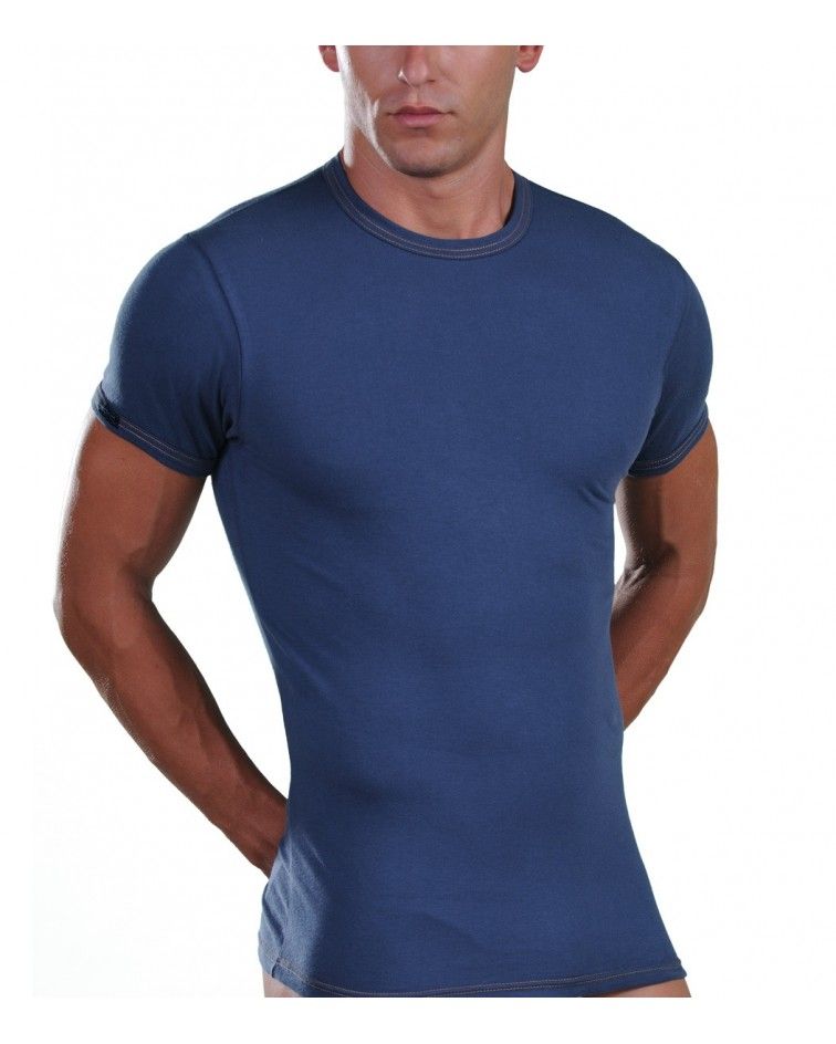 T-shirt jeans